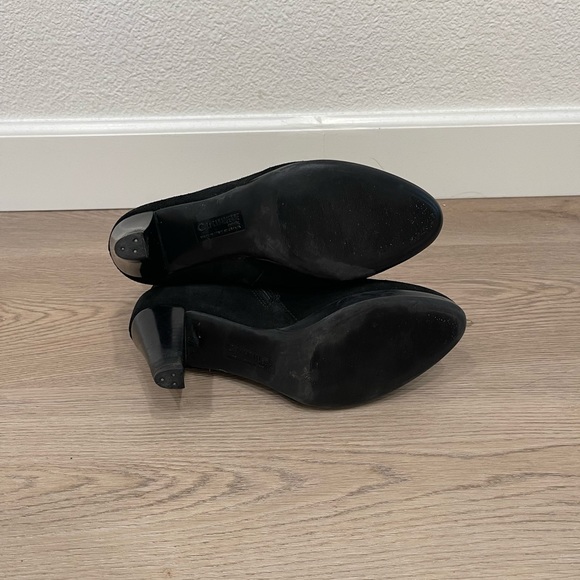 La Canadienne Waterproof Suede black boots in size 7. - Picture 5 of 6